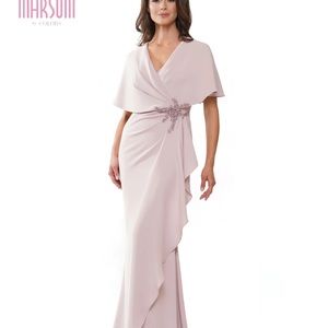 Beautiful designer Mother of Bride Dress. Size 20